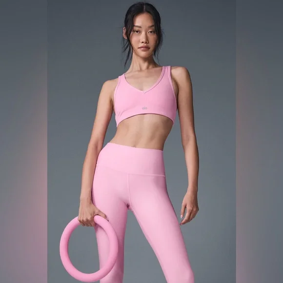 ALO Yoga HIGH-WAIST AIRLIFT LEGGING - Candy Heart Pink - Picture 2 of 9